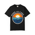 Wake and Lake Circle Crest Arch Tee worn at a lake dock
Lake life t-shirt with arch circle crest logo graphic
Soft unisex summer boating tee with arch design
Wake and Lake branded arch graphic cotton shirt
