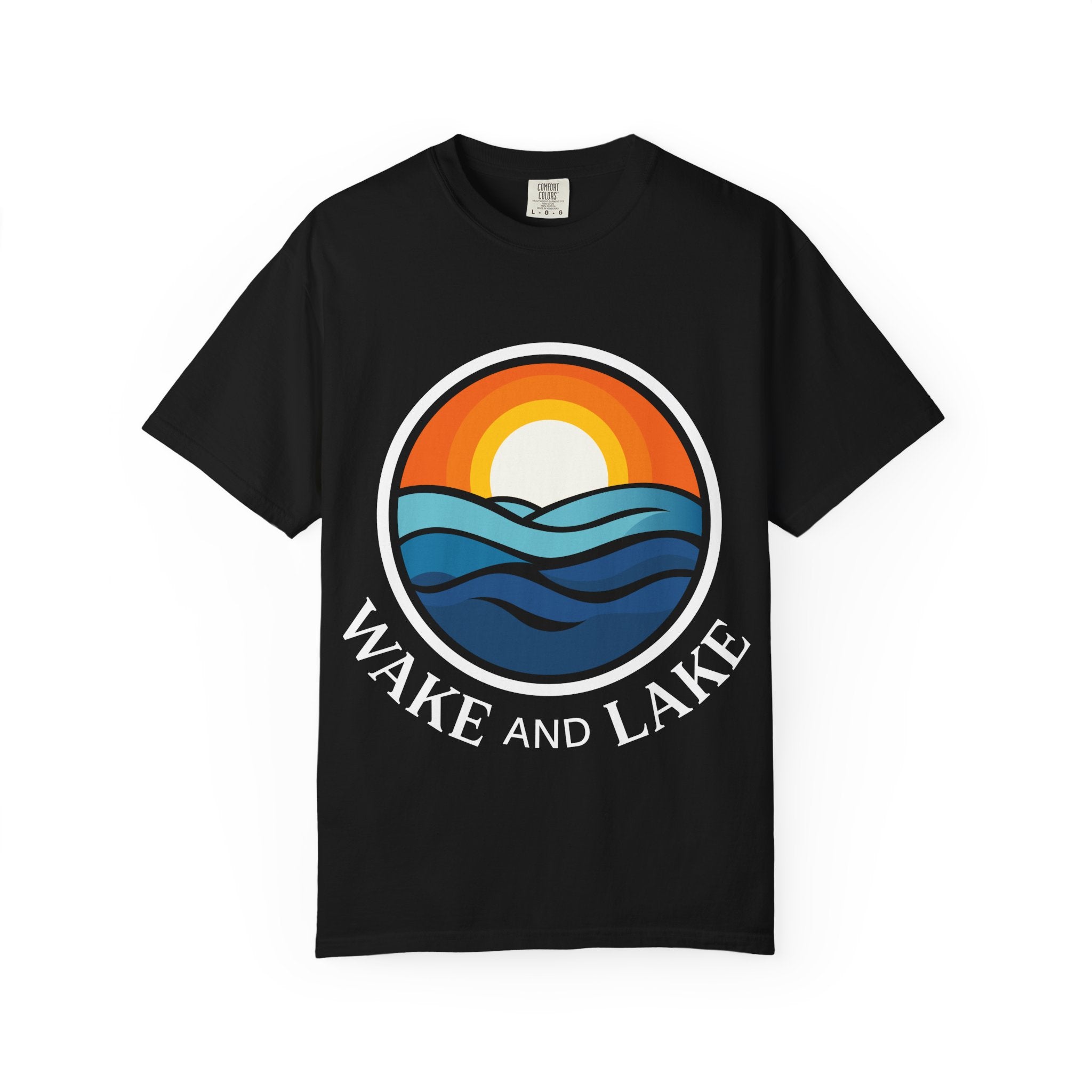Wake and Lake Life Circle Crest Tee worn on a dock at sunset
Soft unisex lake life tee with bold circle crest graphic
Wake and Lake branded cotton t-shirt for summer boating
Circle crest logo tee for lake days and outdoor weekends

