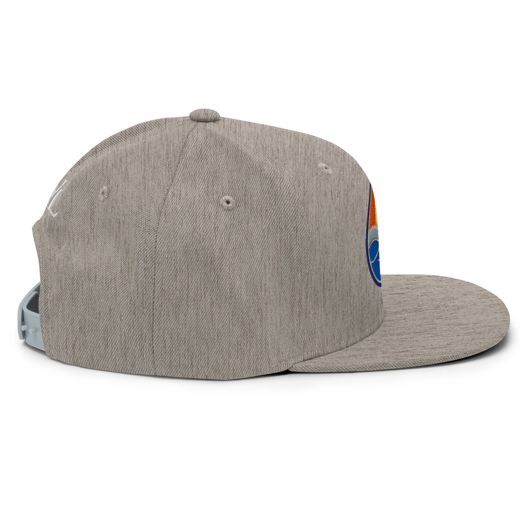 Wake and Lake Circle Crest Snapback Hat worn backwards on a lake boat
Structured snapback lake life hat with circle crest embroidery
Boating snapback cap with Wake and Lake branding
Adjustable circle crest hat for summer lake days
