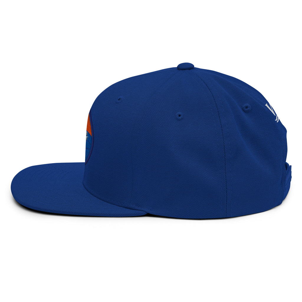 Wake and Lake Circle Crest Snapback Hat worn backwards on a lake boat
Structured snapback lake life hat with circle crest embroidery
Boating snapback cap with Wake and Lake branding
Adjustable circle crest hat for summer lake days
