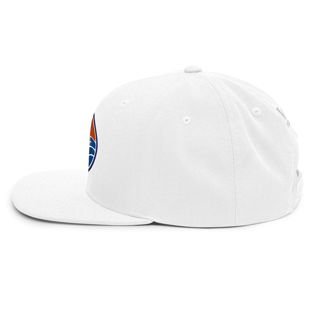 Wake and Lake Circle Crest Snapback Hat worn backwards on a lake boat
Structured snapback lake life hat with circle crest embroidery
Boating snapback cap with Wake and Lake branding
Adjustable circle crest hat for summer lake days
